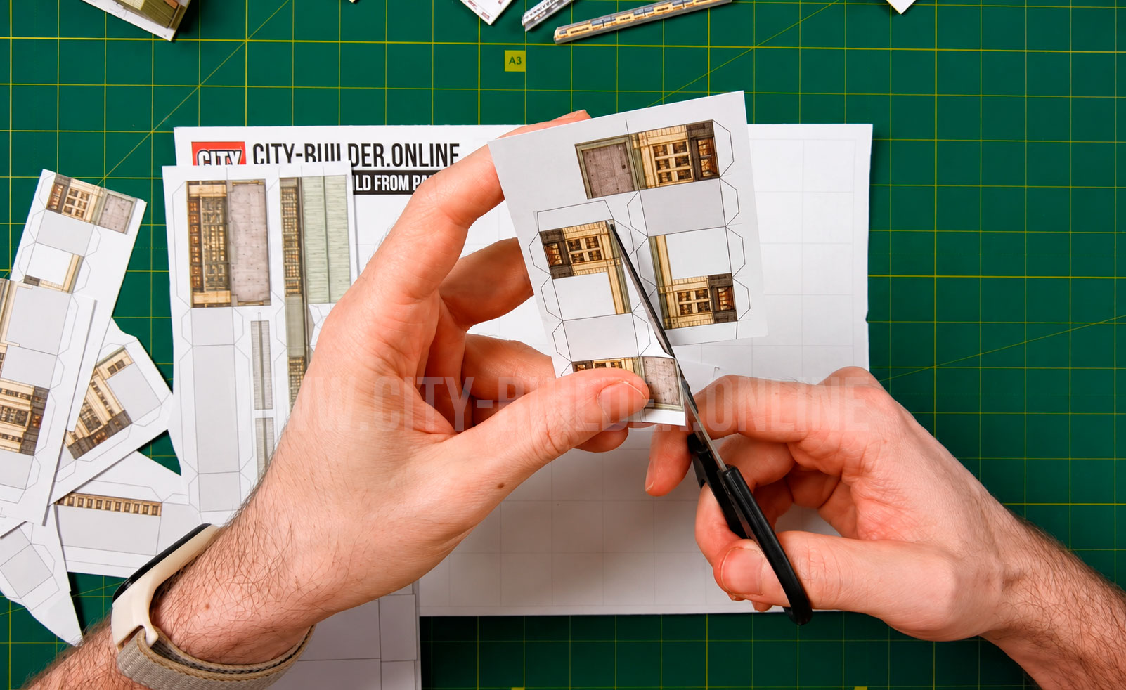 A miniature city built by your own hands